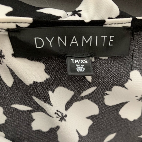 Dynamite floral dress - Picture 3 of 3